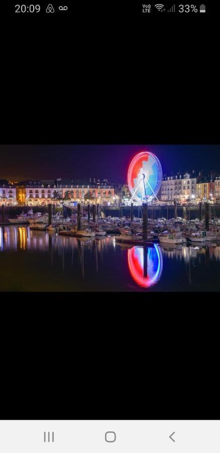 Au Coin Du Quai Entre Mer Et Port De Plaisance Lägenhet Dieppe Exteriör bild